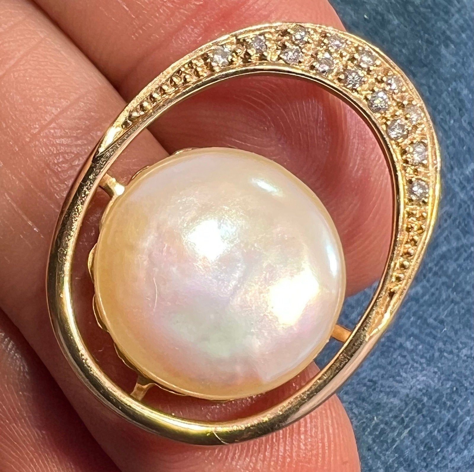 D- 14k Pearl Diamond Pendant Modern *Video*