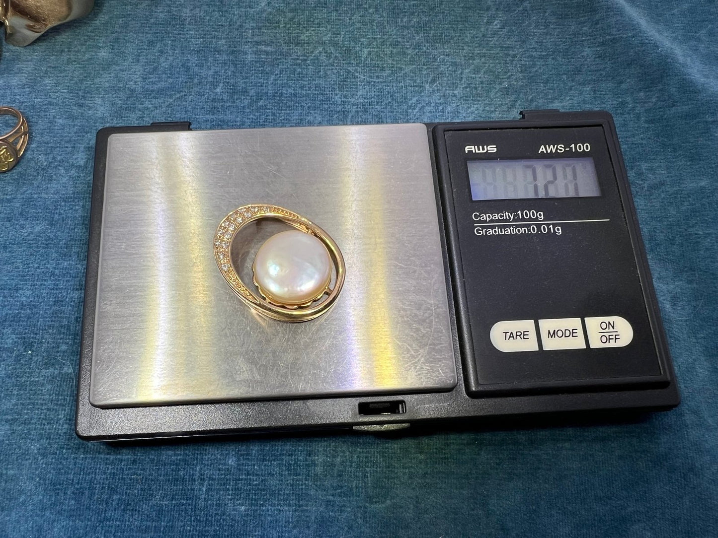 D- 14k Pearl Diamond Pendant Modern *Video*