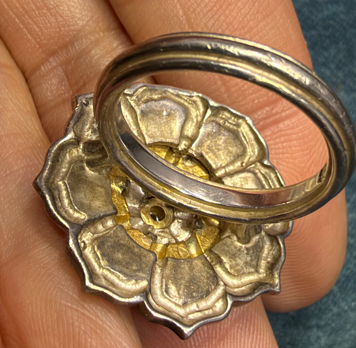 18k Yellow Gold + Silver Diamond Mandala Flower Ring. 1" + 12g