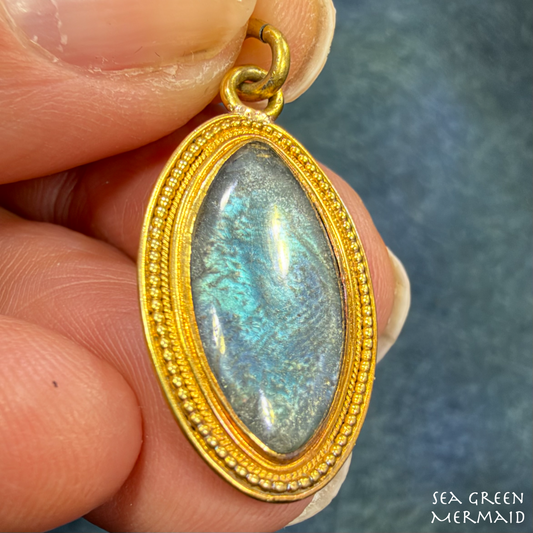 10k Yellow Gold Antique Blue MORPHO BUTTERFLY WING Pendant *Video*