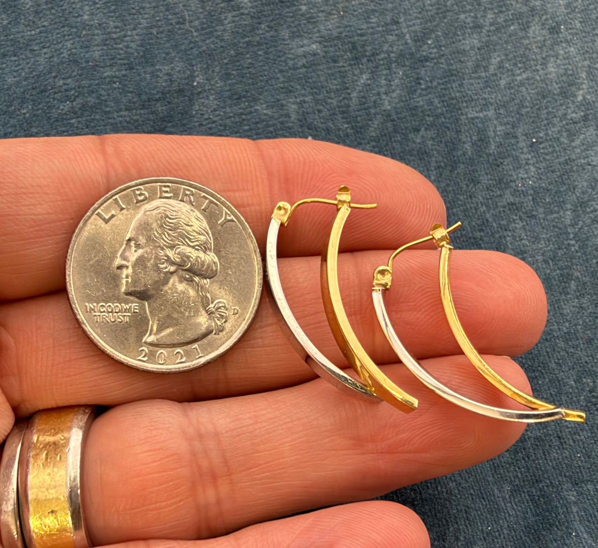 14k Yellow and White Gold Geometric Modern Edgy Hoop Earrings. 1.25"