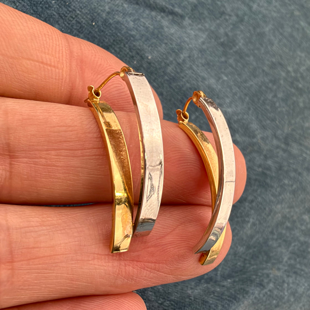 14k Yellow and White Gold Geometric Modern Edgy Hoop Earrings. 1.25"