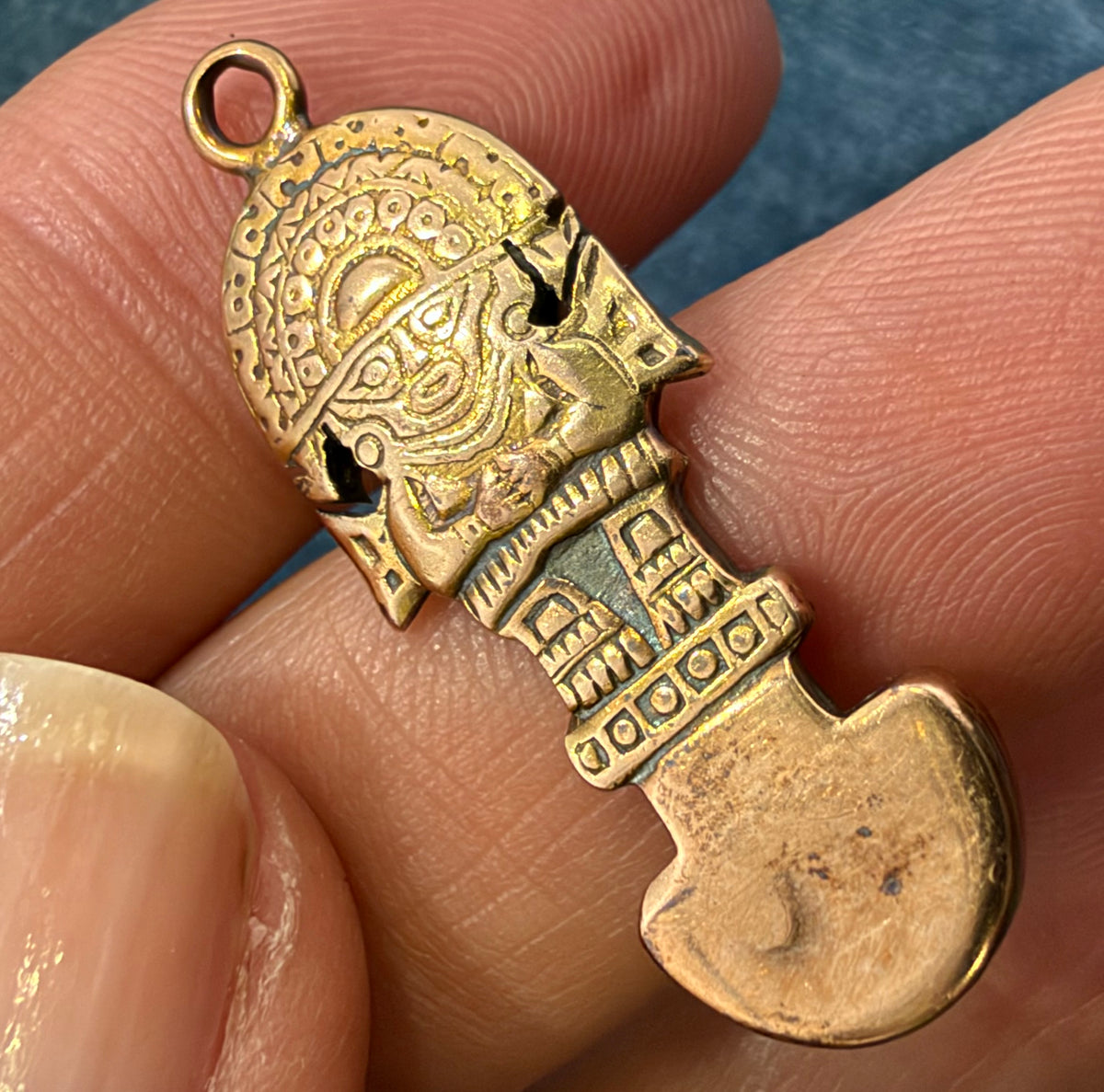 18k Yellow Gold Peru TUMI Pendant. Incan Healing  Protection Amulet