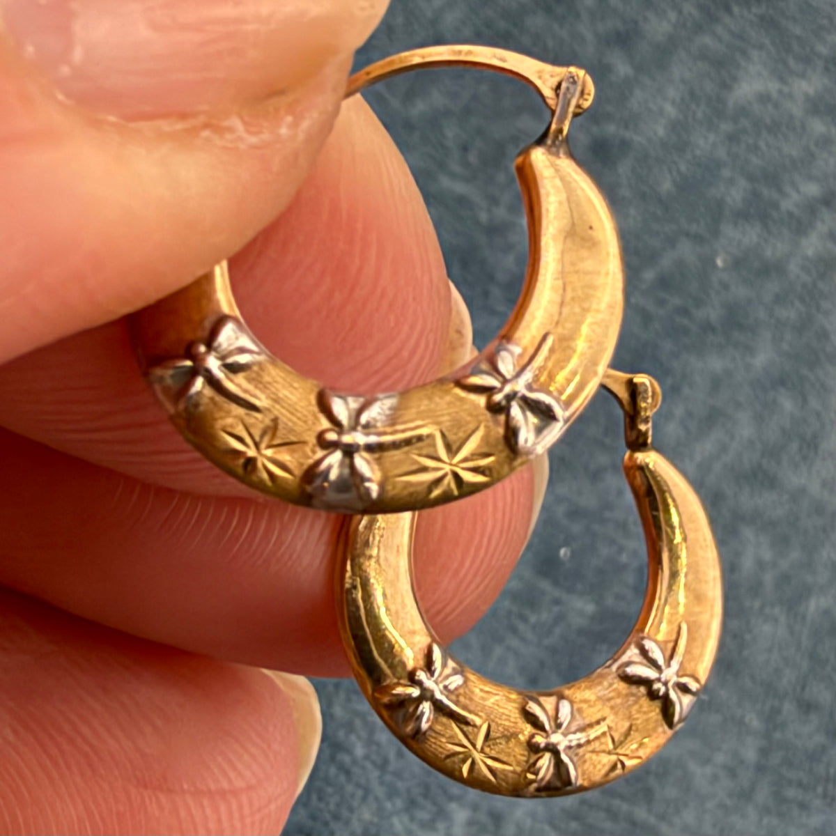 10k Yellow Rose Gold Hoop Earrings w White Gold Dragonflies. Small 1/2"