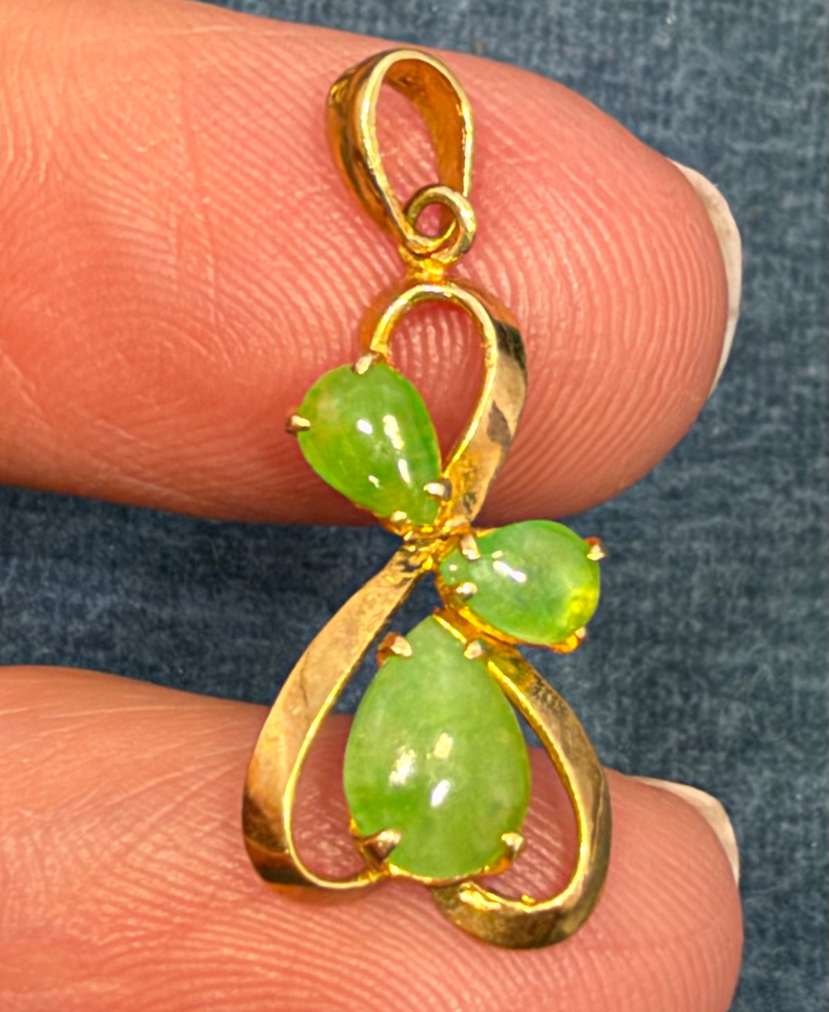 14k Gold Carved Natural Jade Ribbon Pendant. Apple Green. 1"