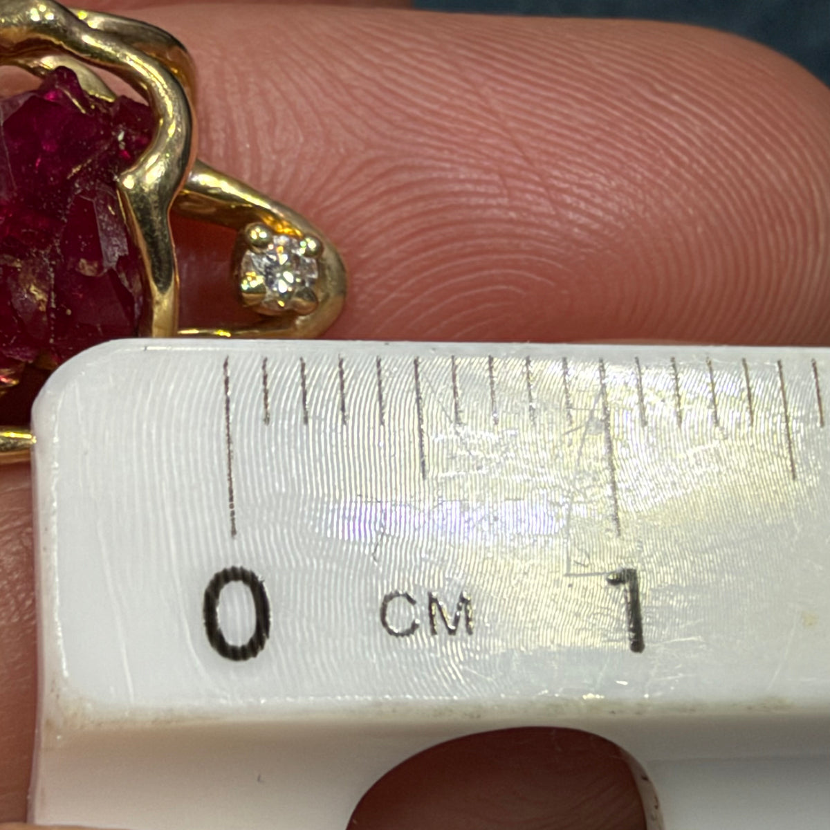 14k Yellow Gold Pendant w Raw Ruby + Diamond. 1" + 3.3g  *Video*