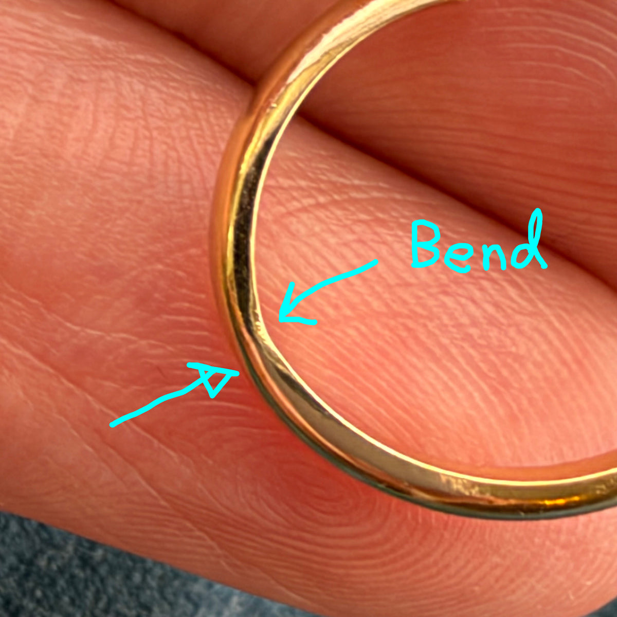 14k Yellow Gold Hoop Earrings w White Gold TINY Diamond Hearts. 3/4"