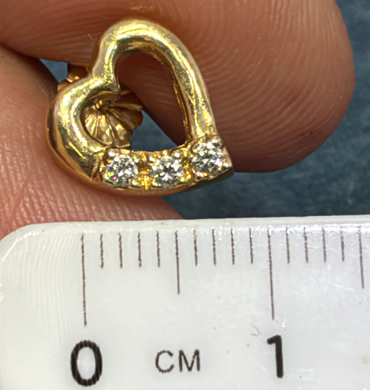14k Yellow Gold Diamond Open HEART Earrings. Small 11mm