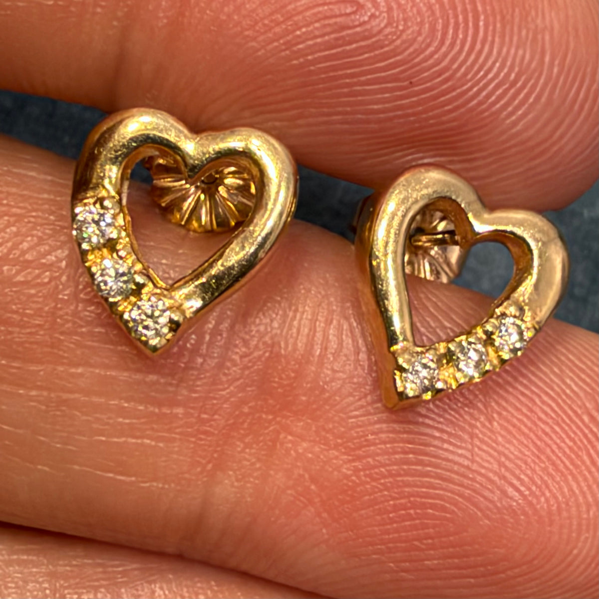 14k Yellow Gold Diamond Open HEART Earrings. Small 11mm