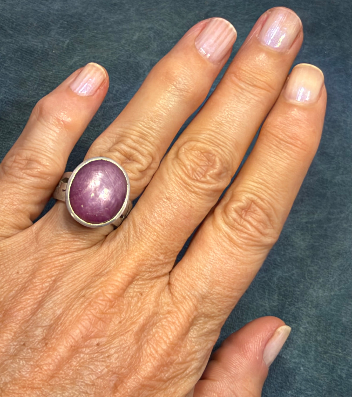 Pink Purple Star Ruby Sapphire in Tribal Filigree Silver Ring. 10g  *Video*