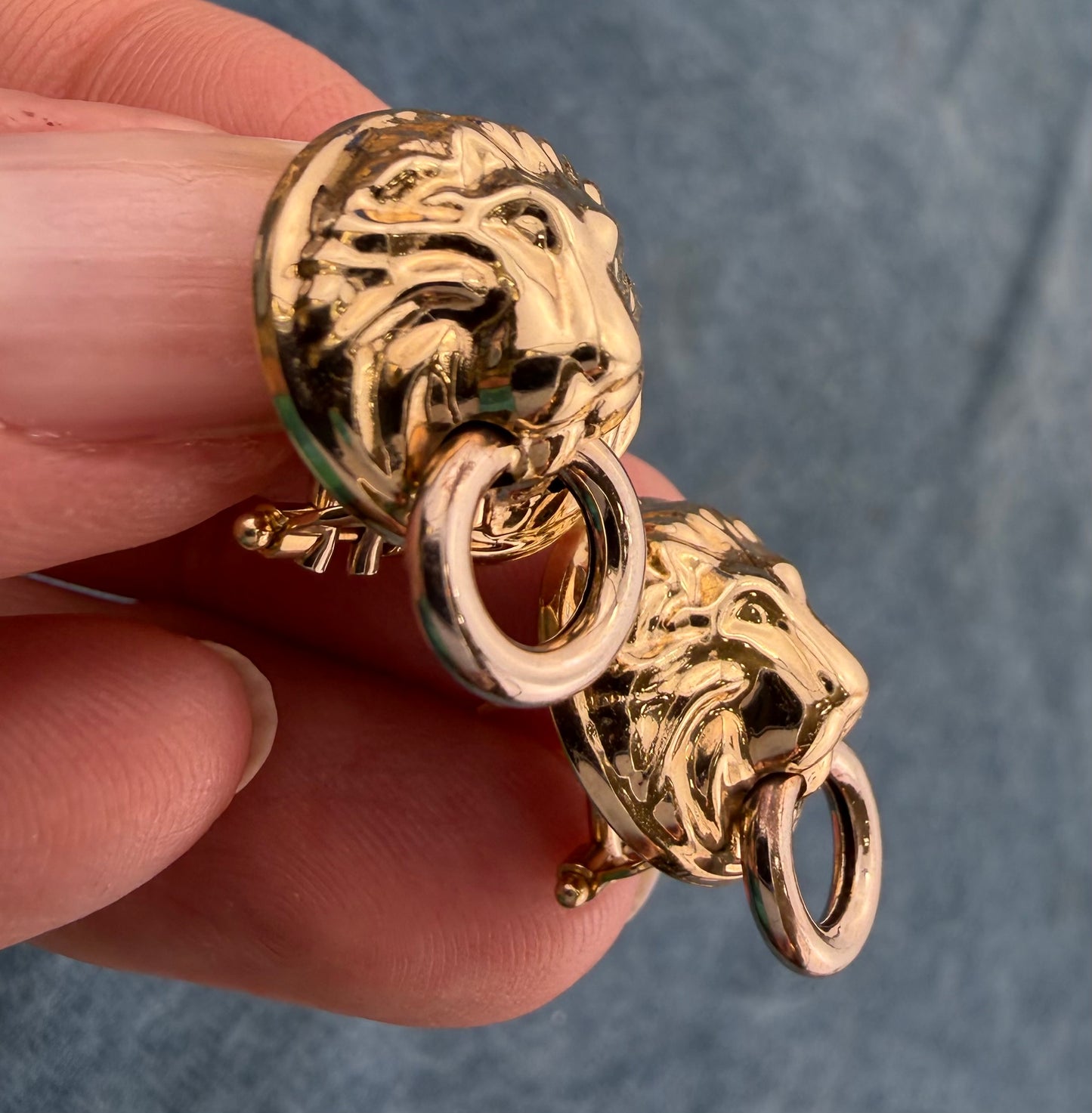 14k Gold Lion's Head 3-D Earrings. Door Knocker. Omega Back. Rare!