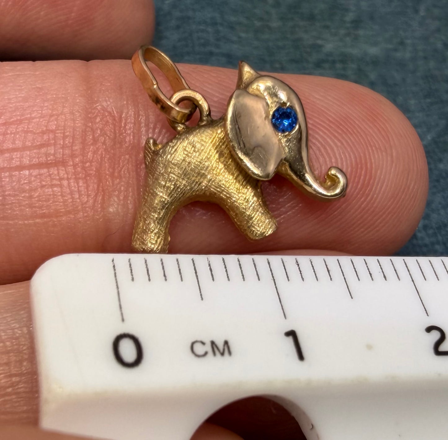 14k Yellow Gold Elephant Charm Pendant. 1950s Kitsch Cartoonish
