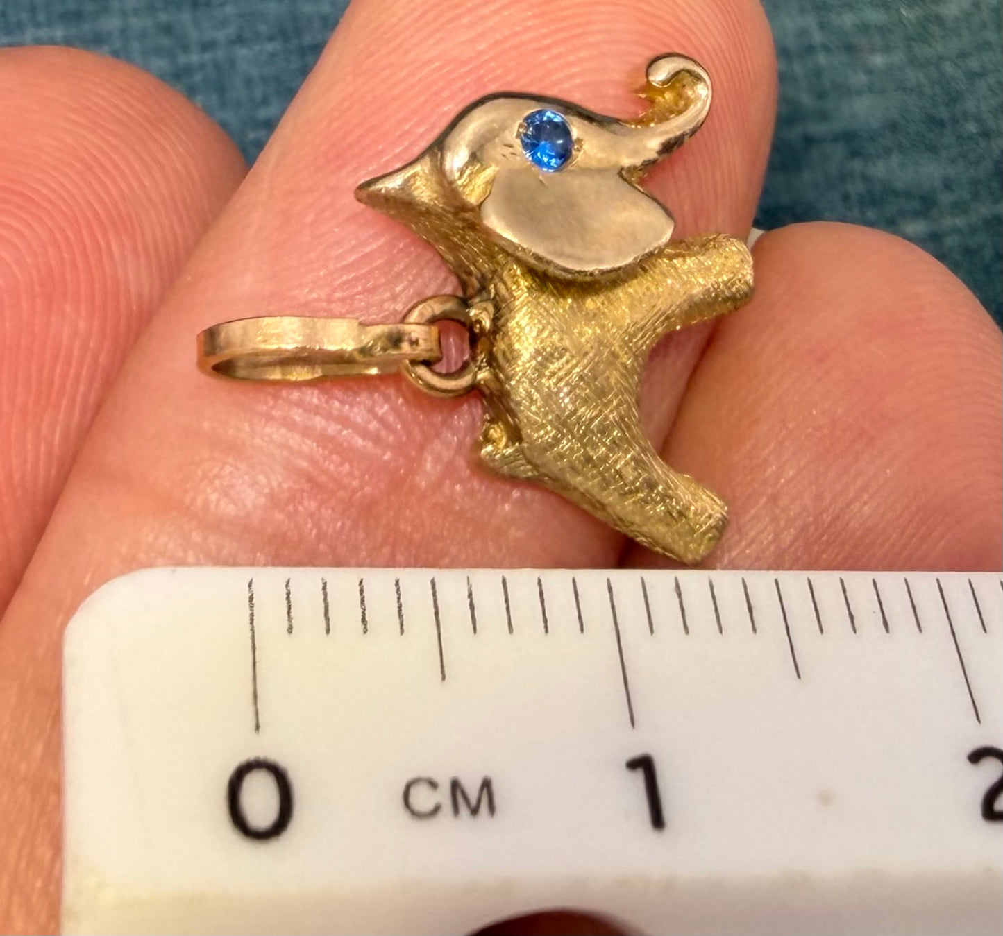 14k Yellow Gold Elephant Charm Pendant. 1950s Kitsch Cartoonish