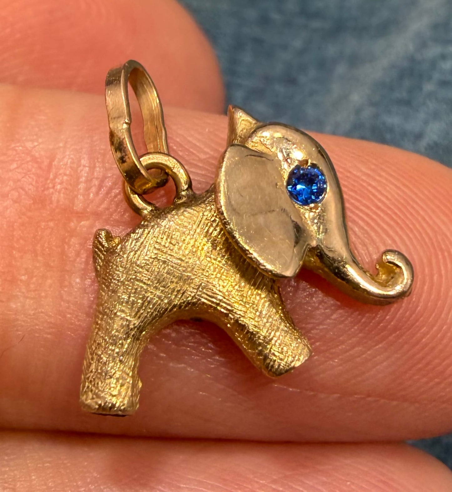 14k Yellow Gold Elephant Charm Pendant. 1950s Kitsch Cartoonish