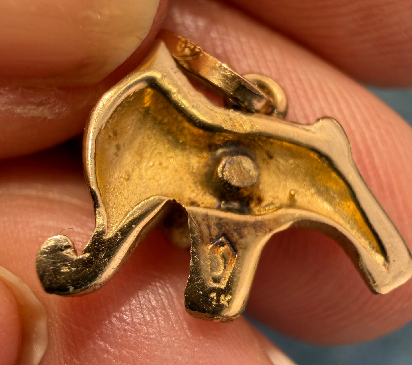 14k Yellow Gold Elephant Charm Pendant. 1950s Kitsch Cartoonish