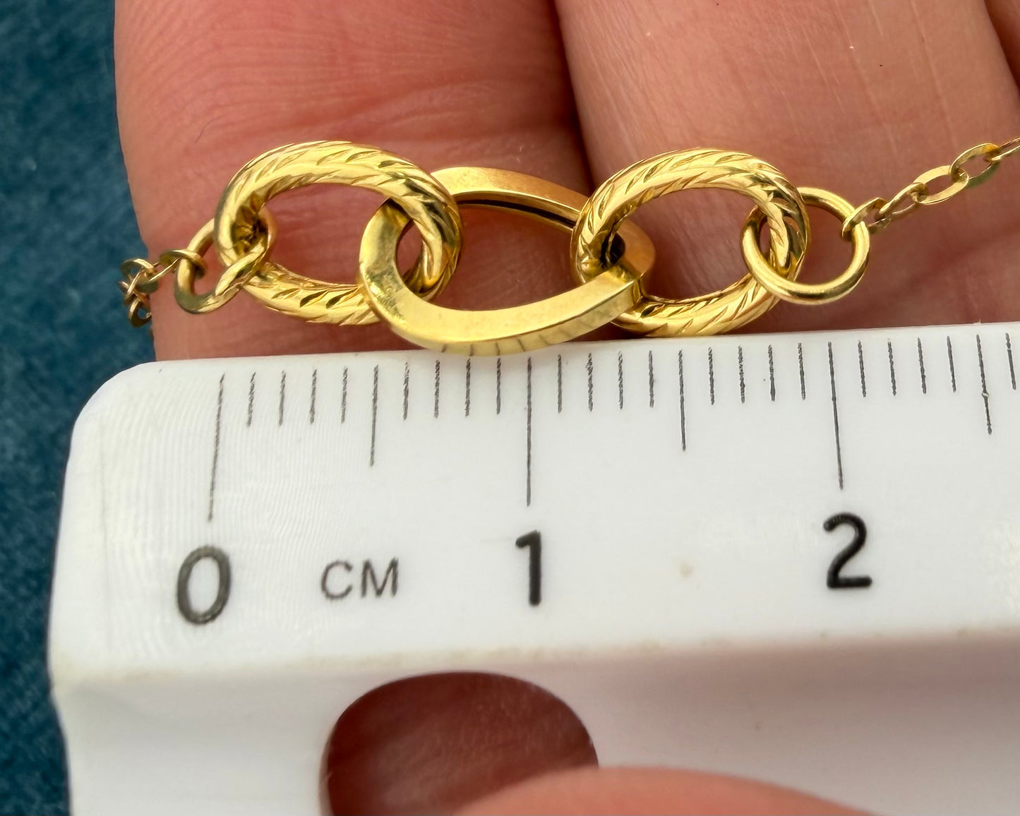 14k Yellow Gold Love Knot Fancy Link Station Chain Necklace
