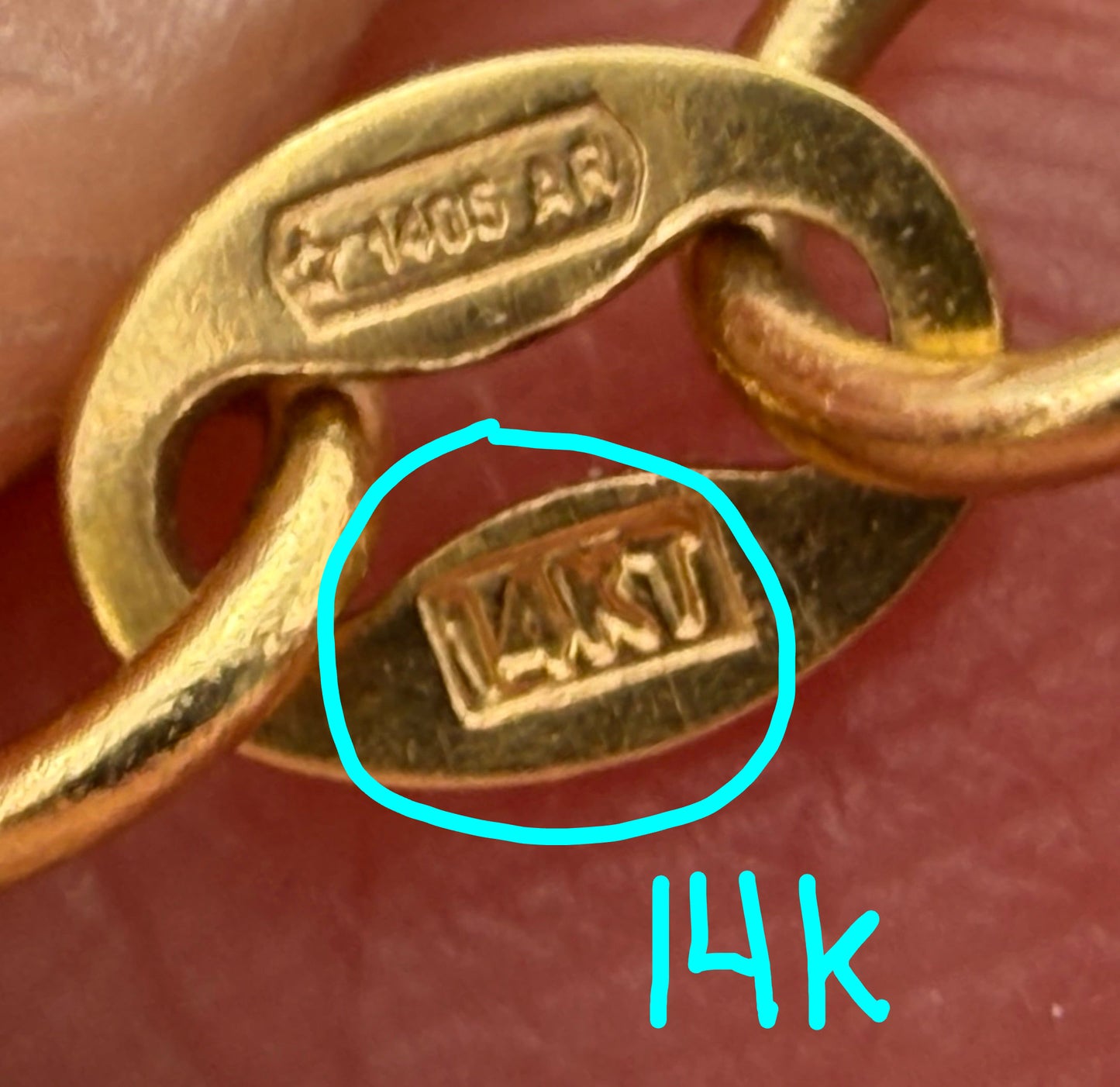 14k Yellow Gold Love Knot Fancy Link Station Chain Necklace