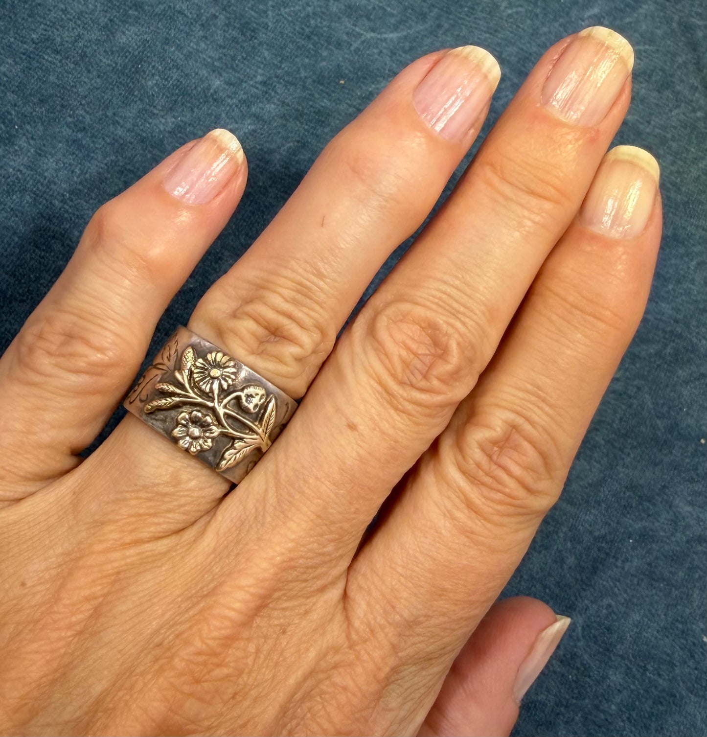 14k Yellow Gold Flowers on 925 Silver Wide Cigar Band Ring