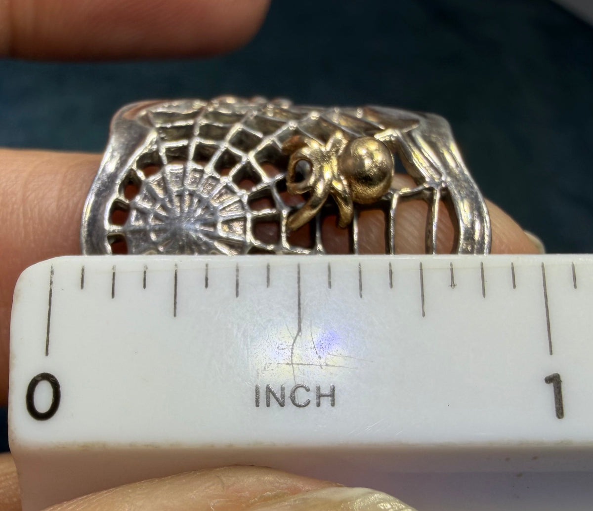 14k Yellow Gold + 925 Silver Spiderweb Ring. 0.9" Wide & 8.8g