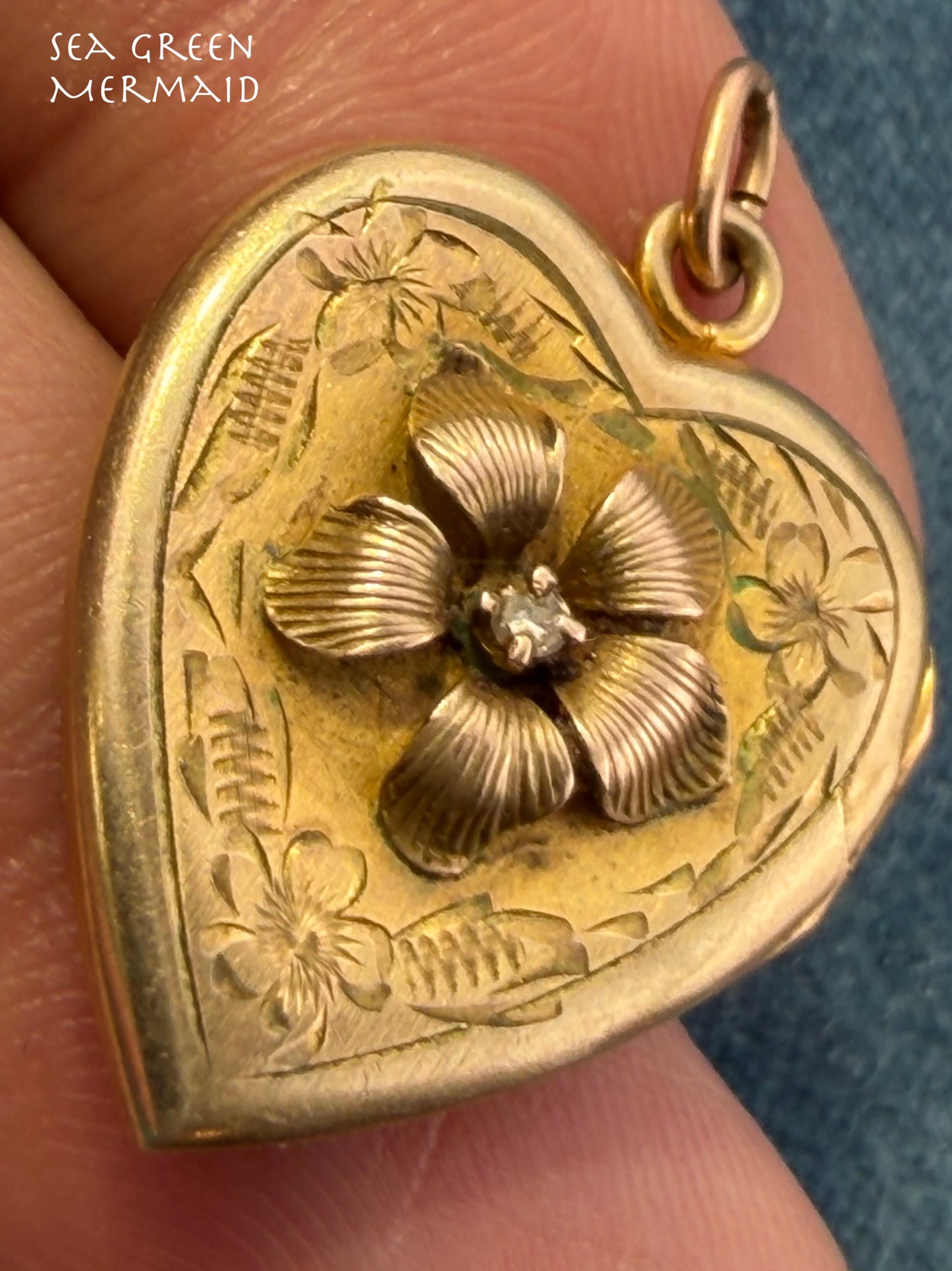 10k Yellow Gold Heart Pendant w Diamond Flower. Victorian B&N