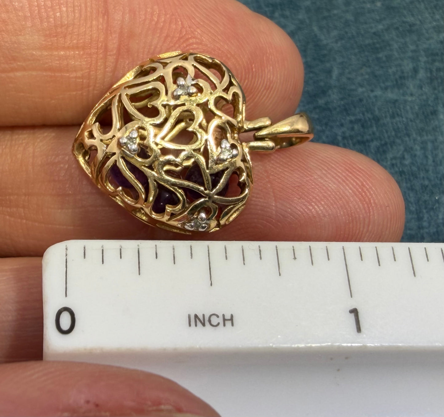 10k Gold Designer Pendant w Cut-Out Mini Hearts. Diamonds + Filigree