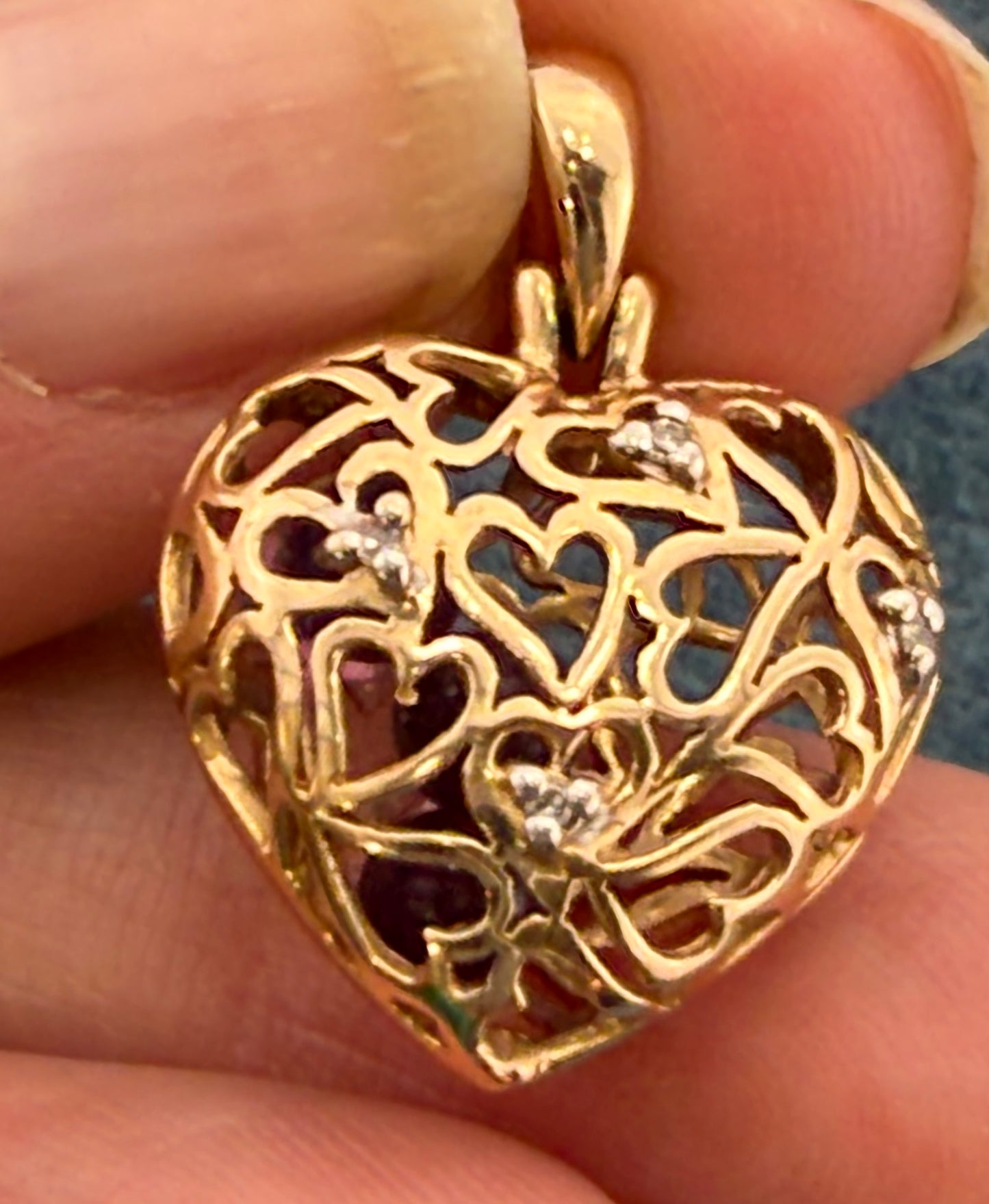 10k Gold Designer Pendant w Cut-Out Mini Hearts. Diamonds + Filigree