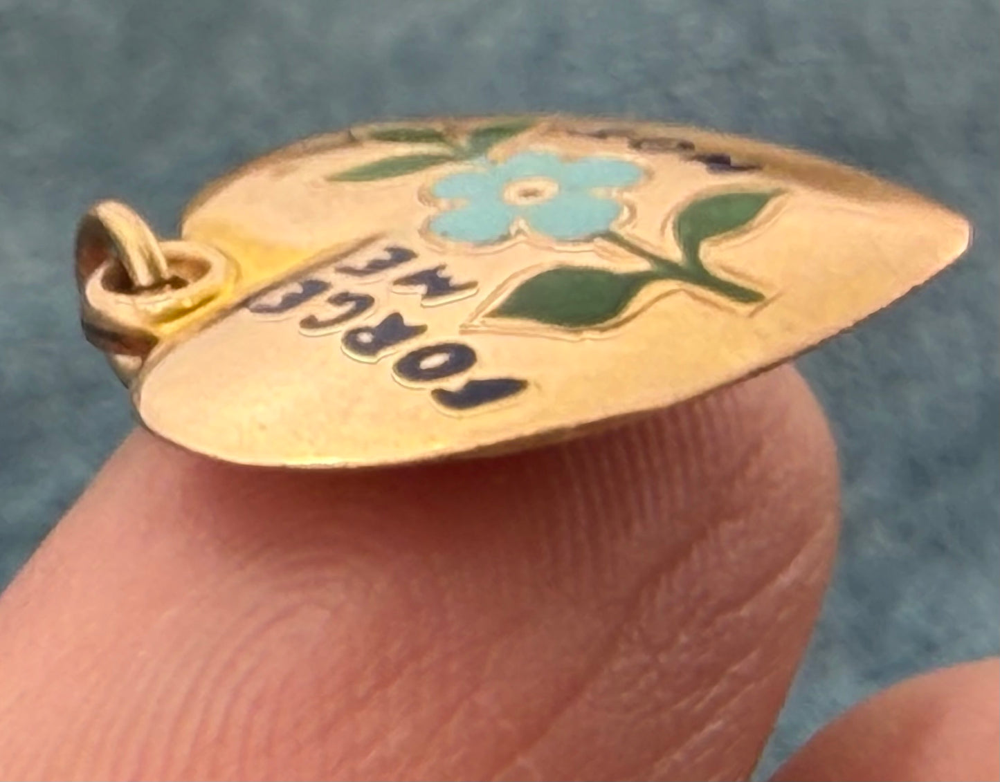 10k Yellow Gold FORGET-ME-NOT Enamel Heart Pendant. Antique