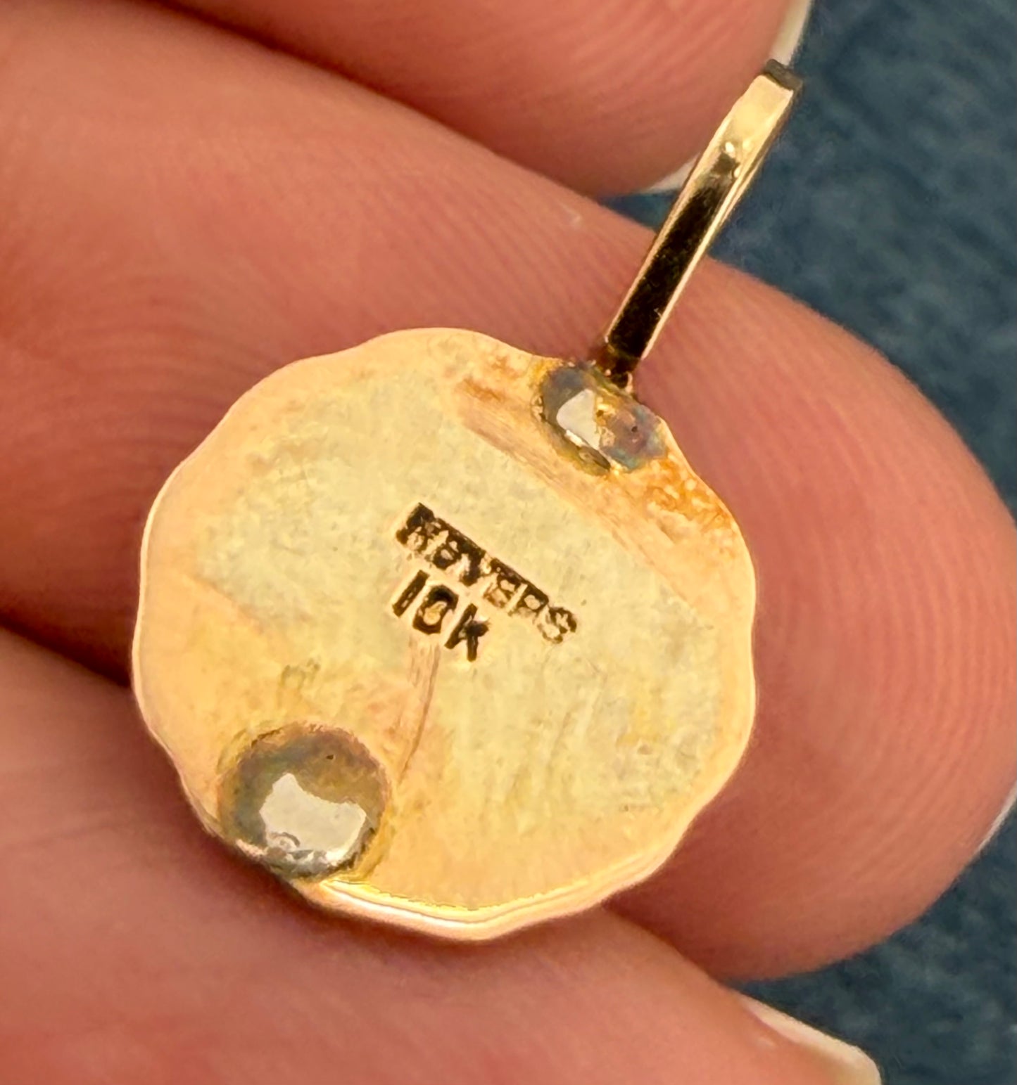 10k Gold HOLLYWOOD High School Insignia Pendant. Famous Alumni