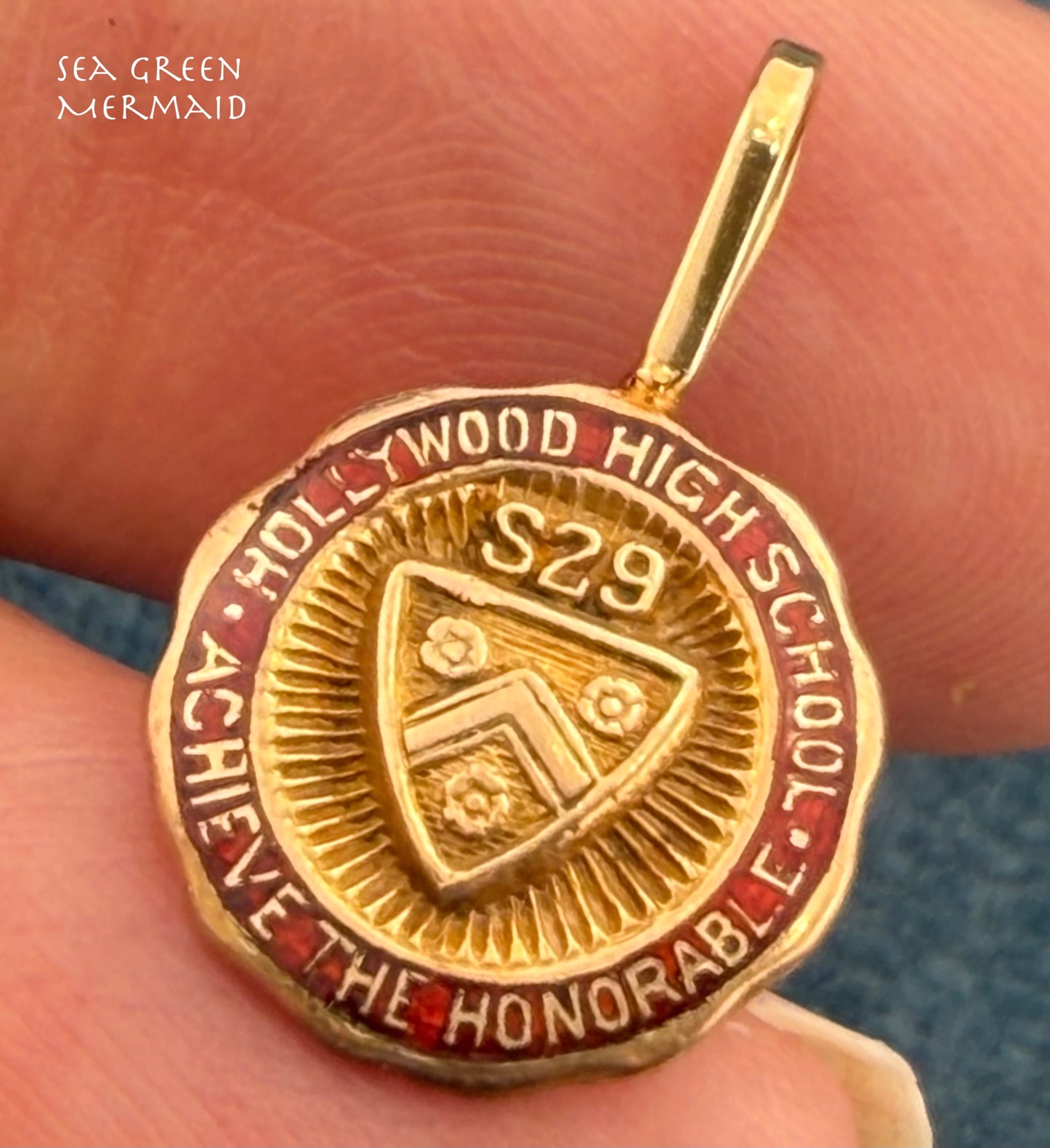10k Gold HOLLYWOOD High School Insignia Pendant. Famous Alumni
