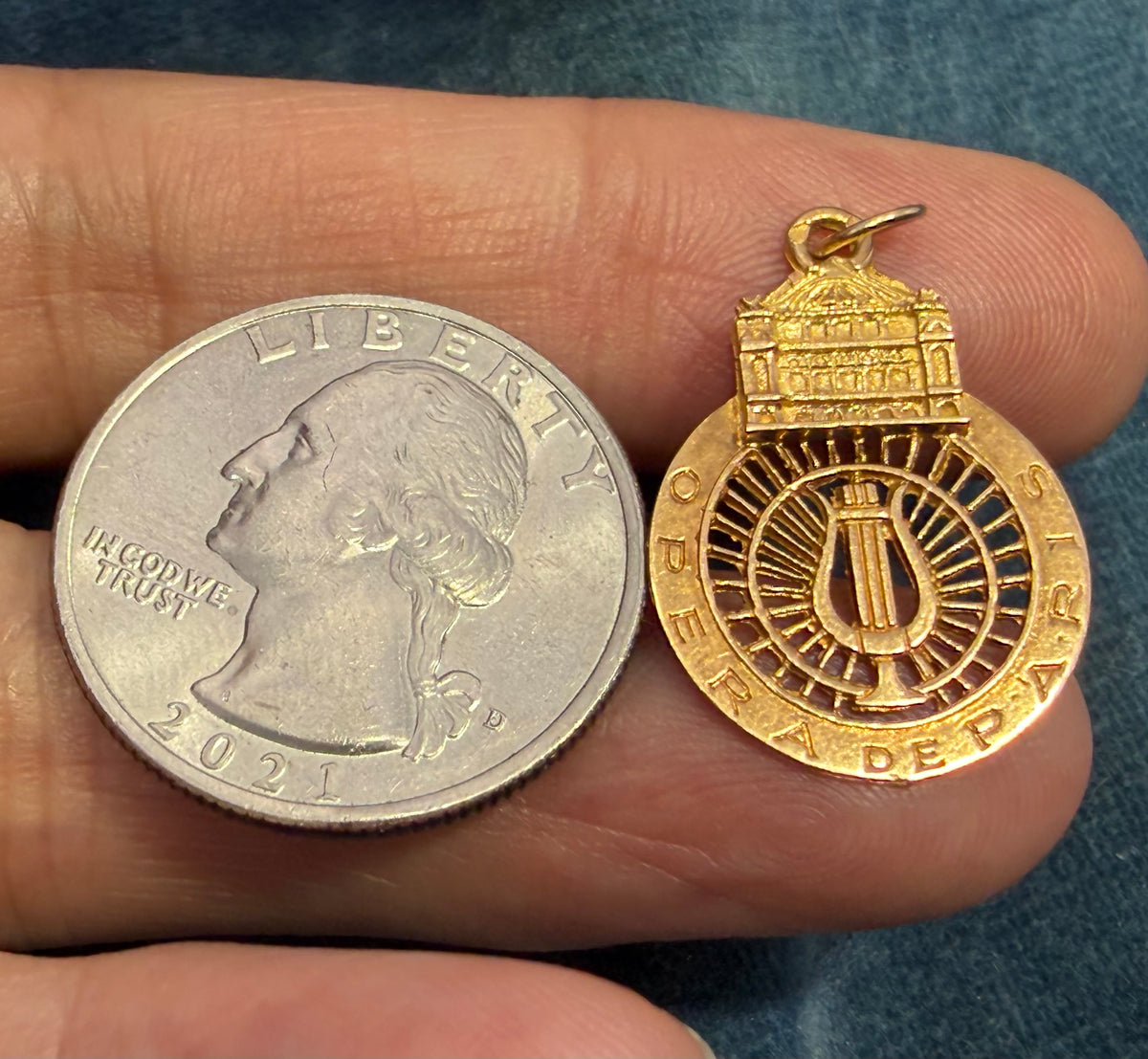 18k Yellow Rose Gold Opera de PARIS Medallion Pendant. 1"