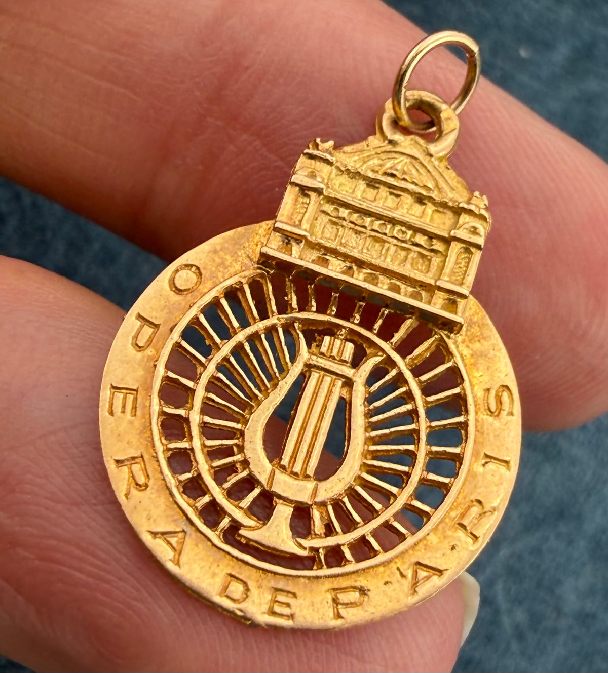 18k Yellow Rose Gold Opera de PARIS Medallion Pendant. 1"