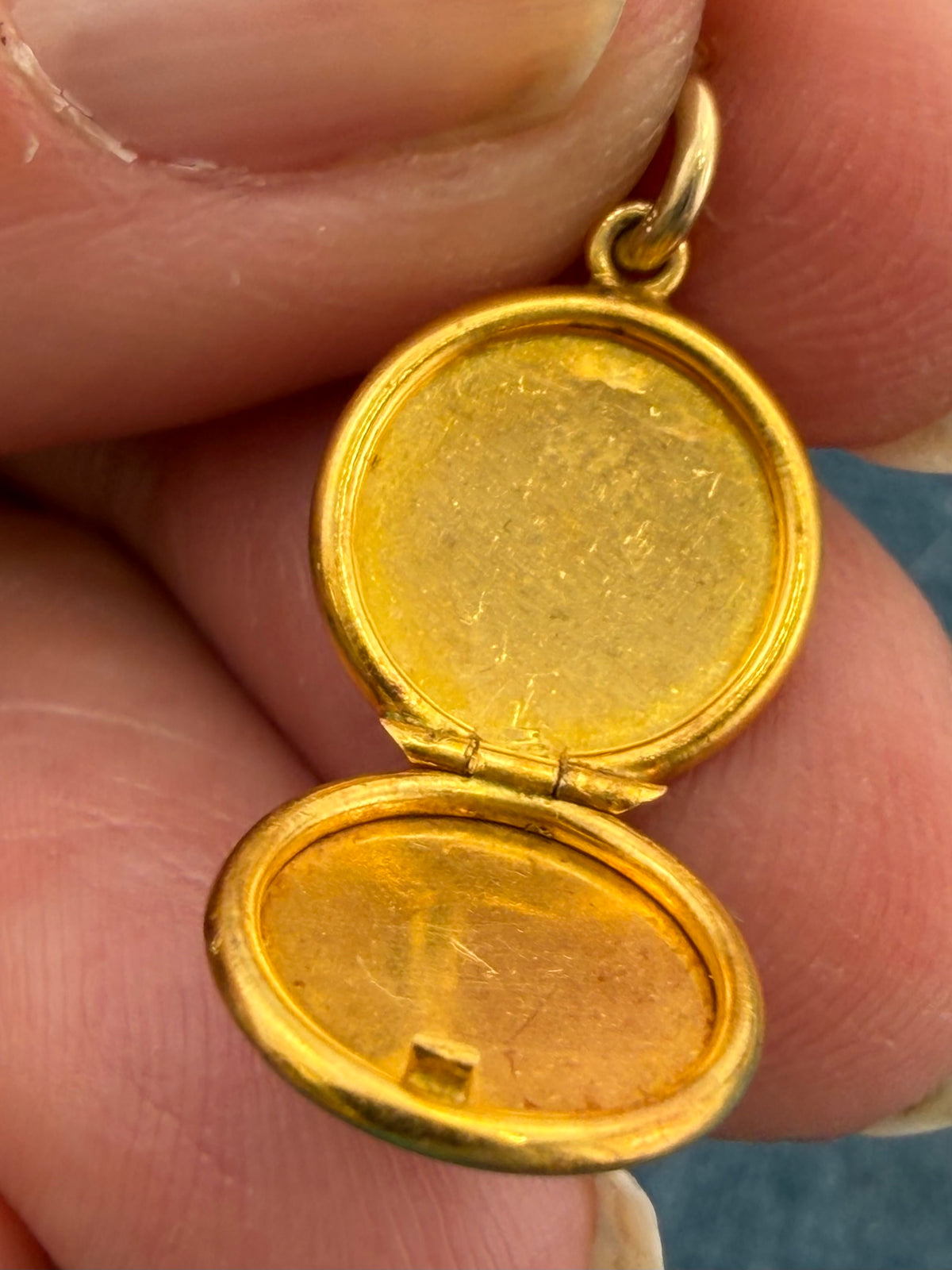 10k Yellow Gold SUNFLOWER Locket Pendant. Tiny!