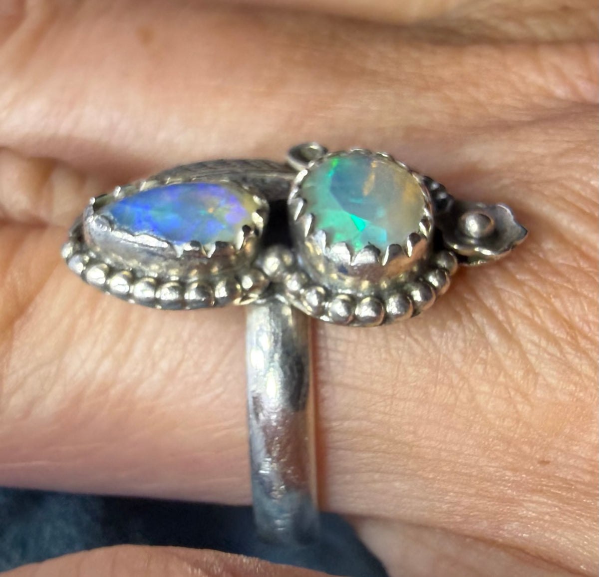 2 Ethiopian Jelly Opals Ring in Silver w Leaf Design. 1" + 4.7g *Video*