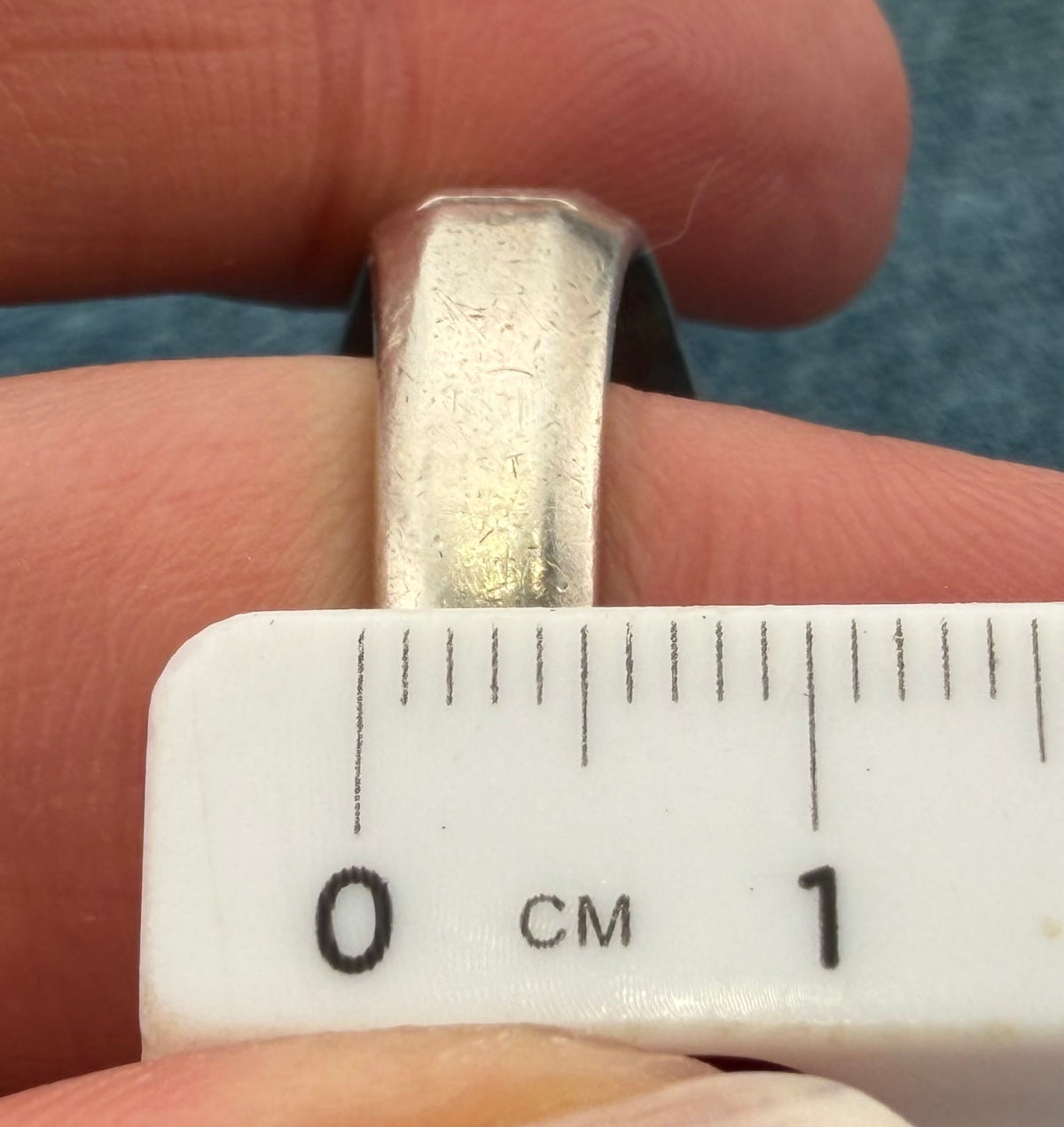 14k Yellow Gold US Coast Guard Insignia in 925 Silver Ring. Size 15. 16mm 14.8g