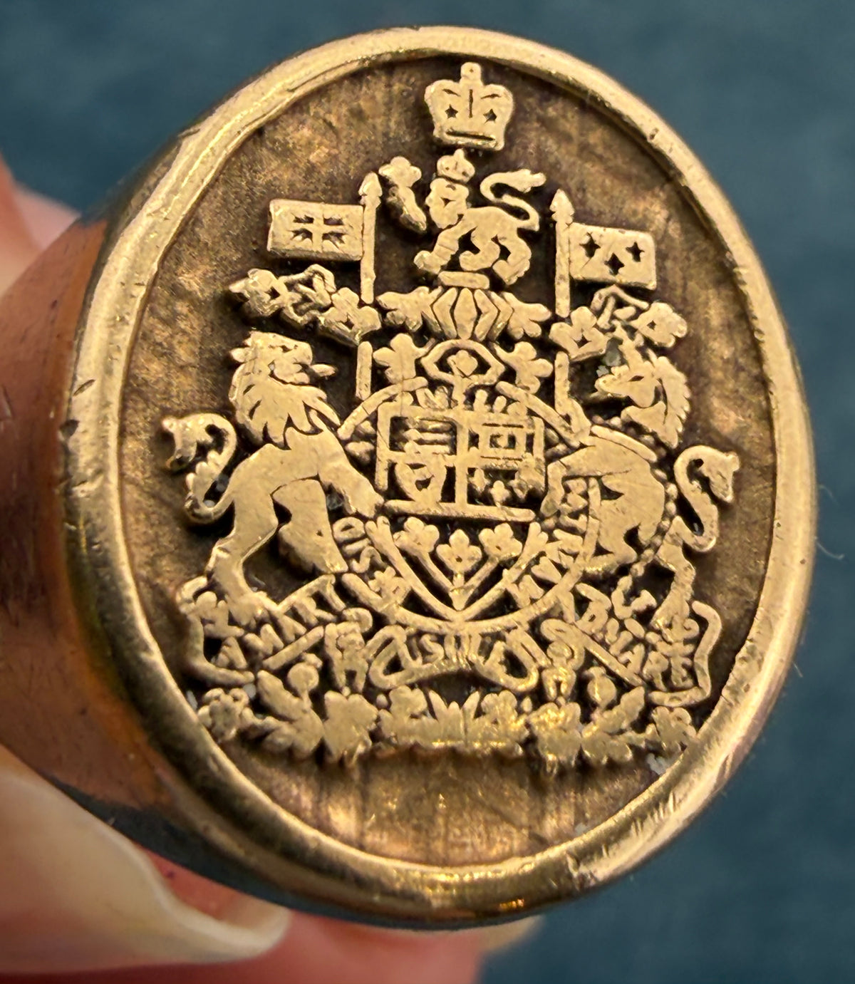 10k Yellow Gold Canadian Royal Coat of Arms in 925 Silver Ring. Antique 13g