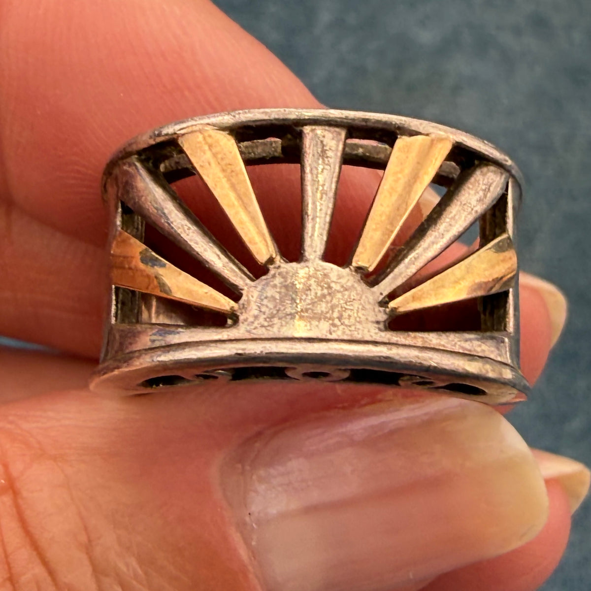 14k Yellow Gold + Sterling Silver Cut-Out Rising Sun Sunburst Ring