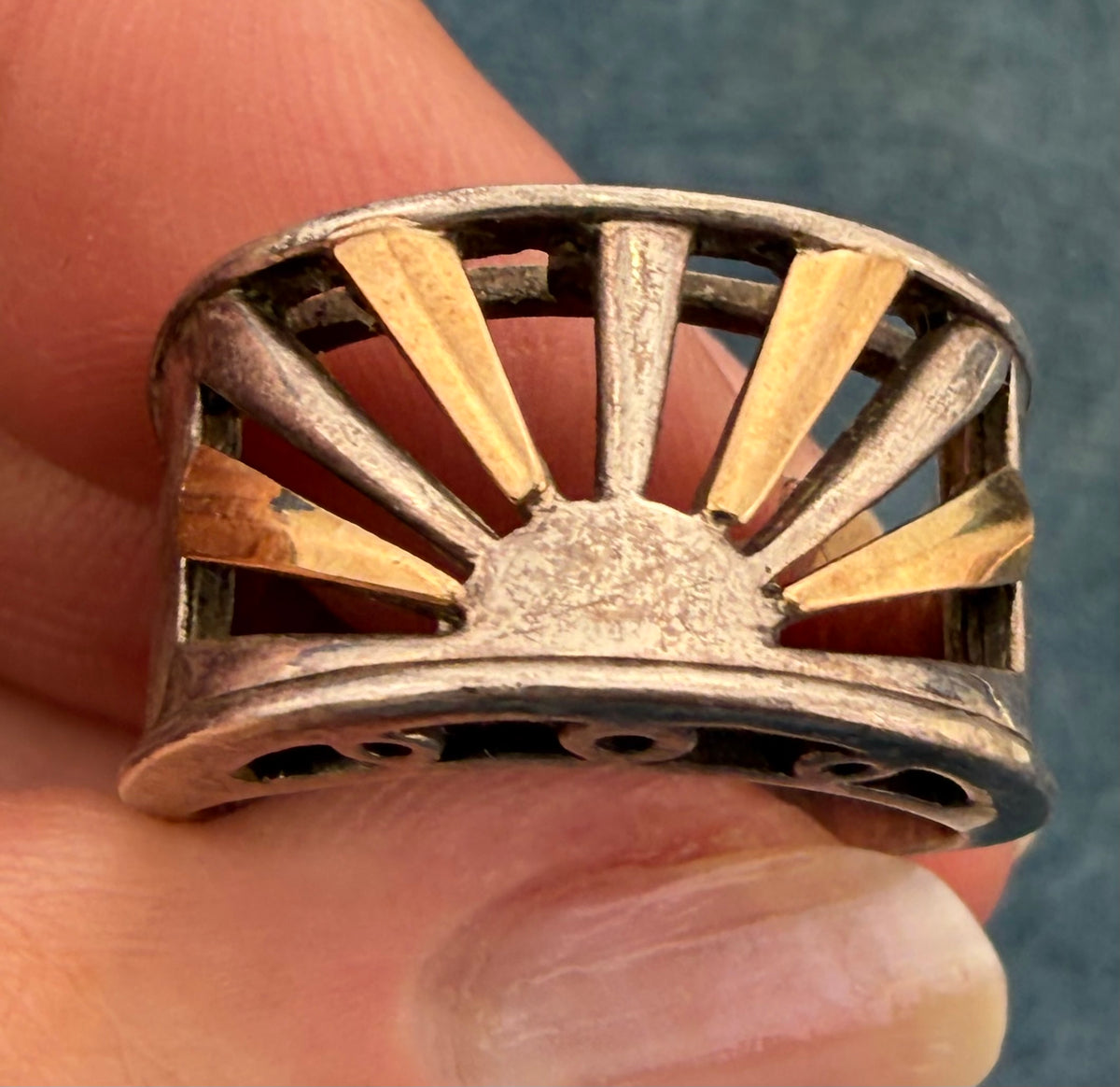 14k Yellow Gold + Sterling Silver Cut-Out Rising Sun Sunburst Ring
