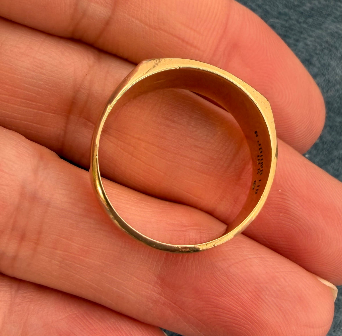 10k Yellow Gold Diamond WALMART Signet Ring. 10mm Wide + 7g