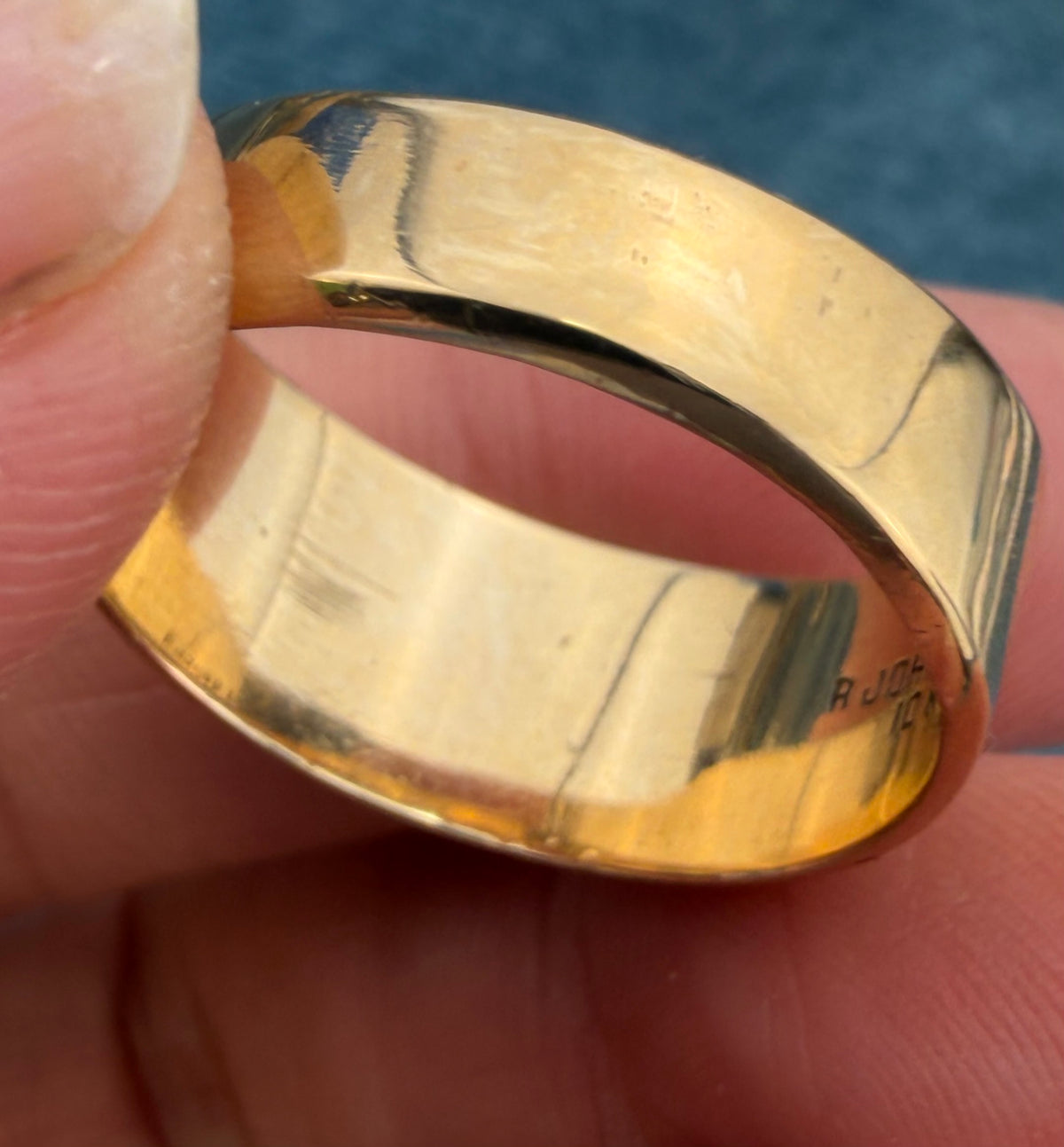10k Yellow Gold Diamond WALMART Signet Ring. 10mm Wide + 7g