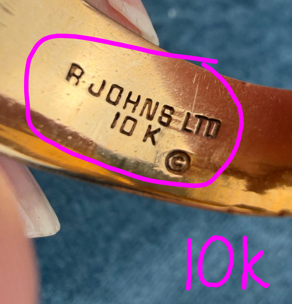 10k Yellow Gold Diamond WALMART Signet Ring. 10mm Wide + 7g