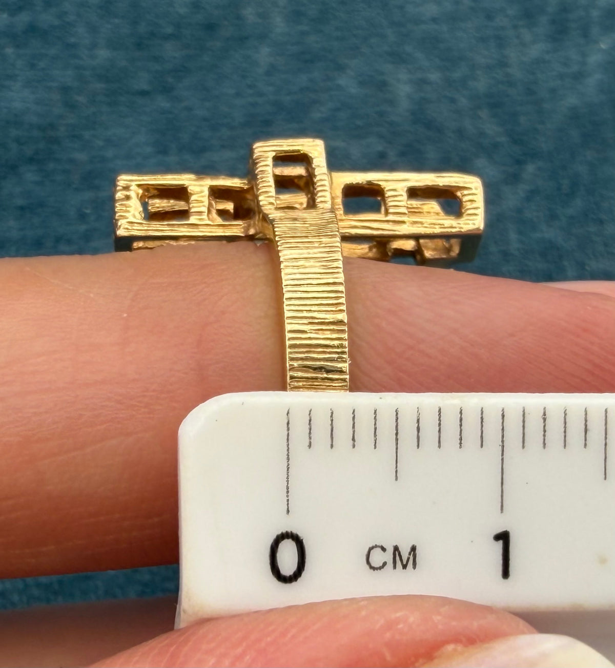 14k Yellow Gold Geometric 3-D MCM Modernist Ring. 0.8" Wide