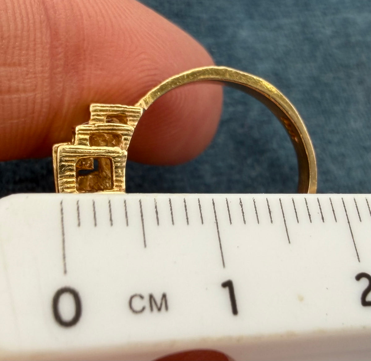 14k Yellow Gold Geometric 3-D MCM Modernist Ring. 0.8" Wide