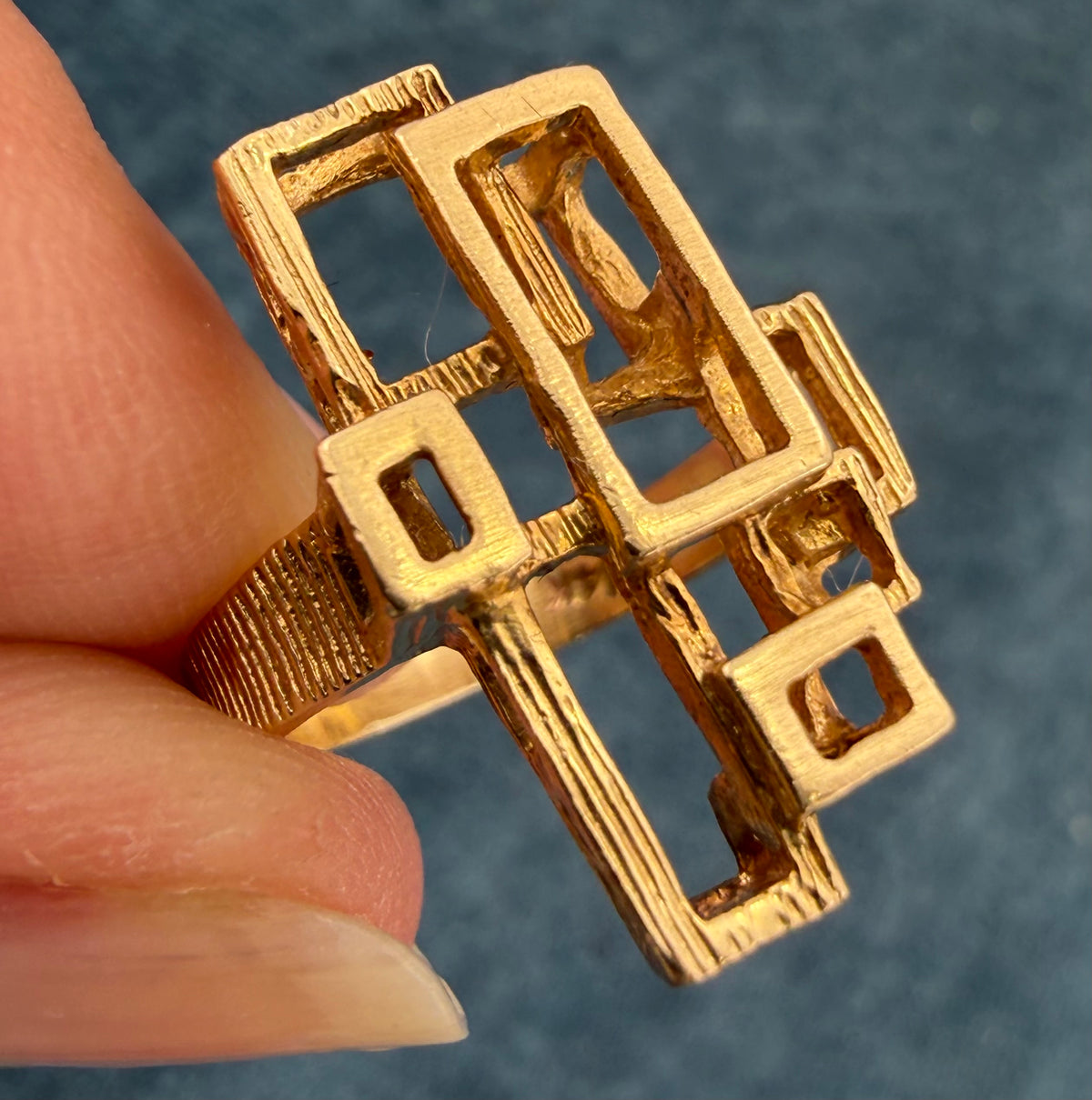 14k Yellow Gold Geometric 3-D MCM Modernist Ring. 0.8" Wide