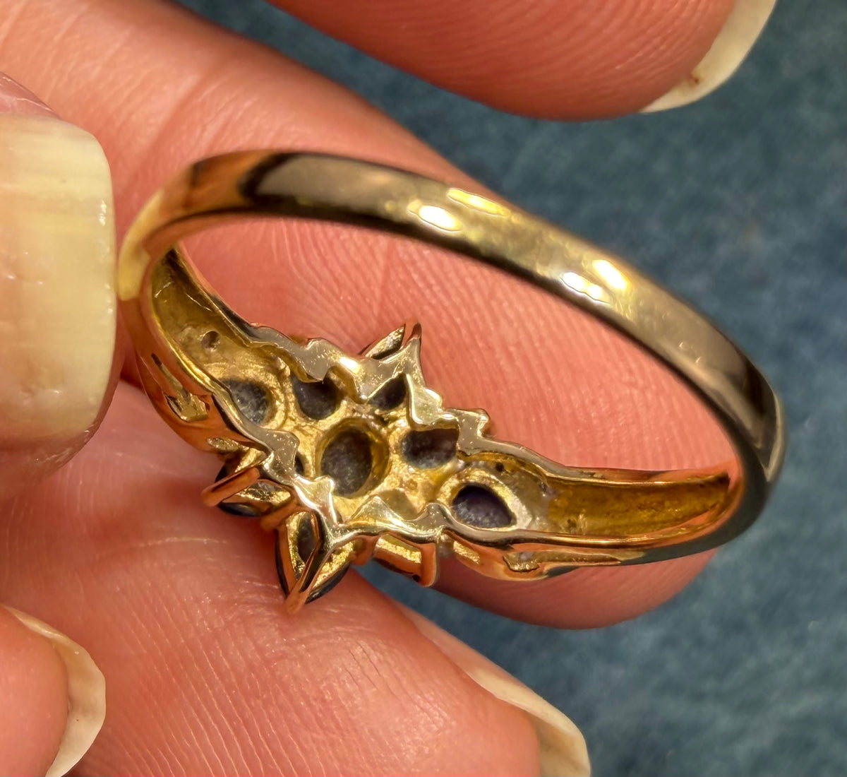 10k Yellow Gold Natural Blue Sapphire Cabochon Harem Ring w Diamonds