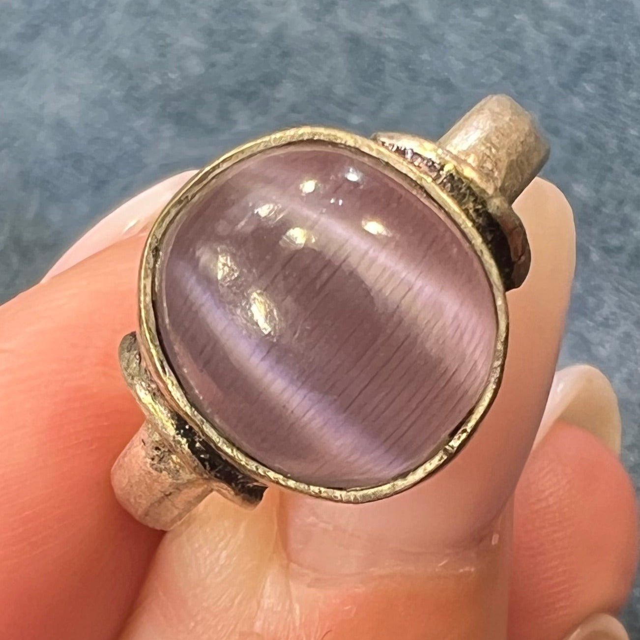 Lavender Cats Eye Cabochon Stone Ring in Silver *Video*