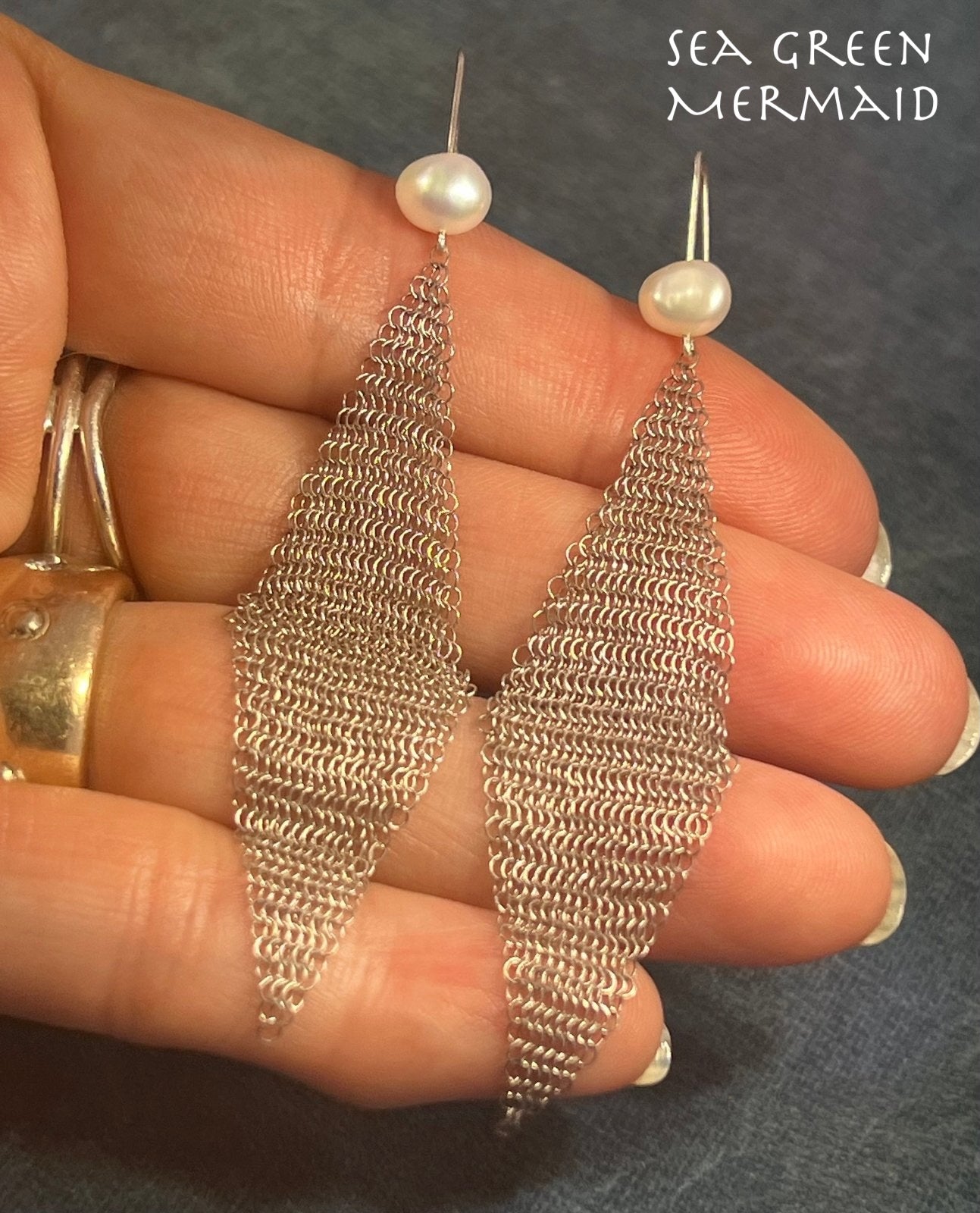 Mesh Scarf Earrings in 925 w Pearls. Stamped "T & Co."