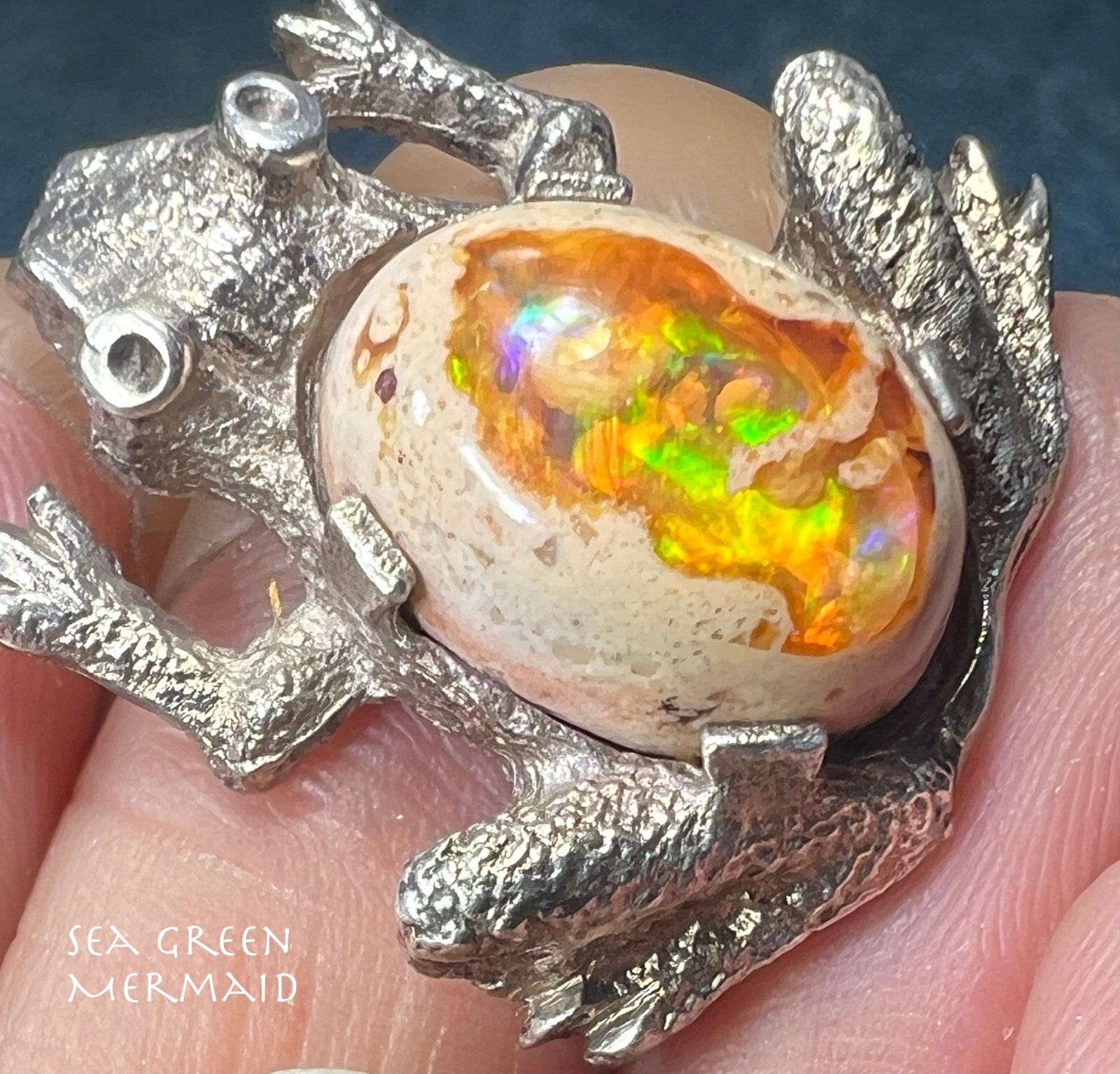 Mexican Boulder Jelly Opal FROG Pendant *Video
