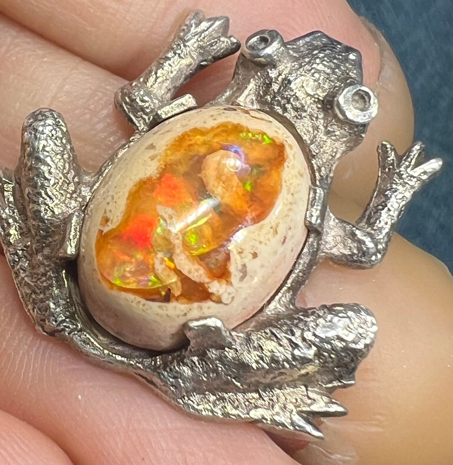 Mexican Boulder Jelly Opal FROG Pendant *Video
