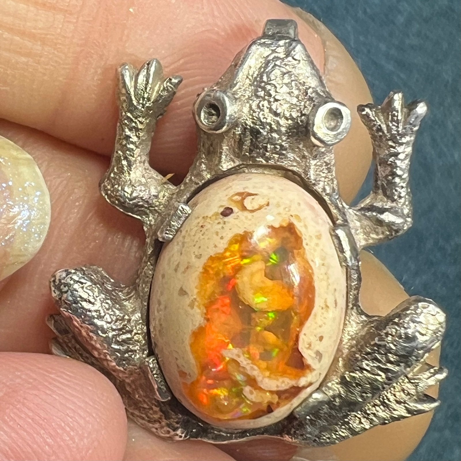 Mexican Boulder Jelly Opal FROG Pendant *Video