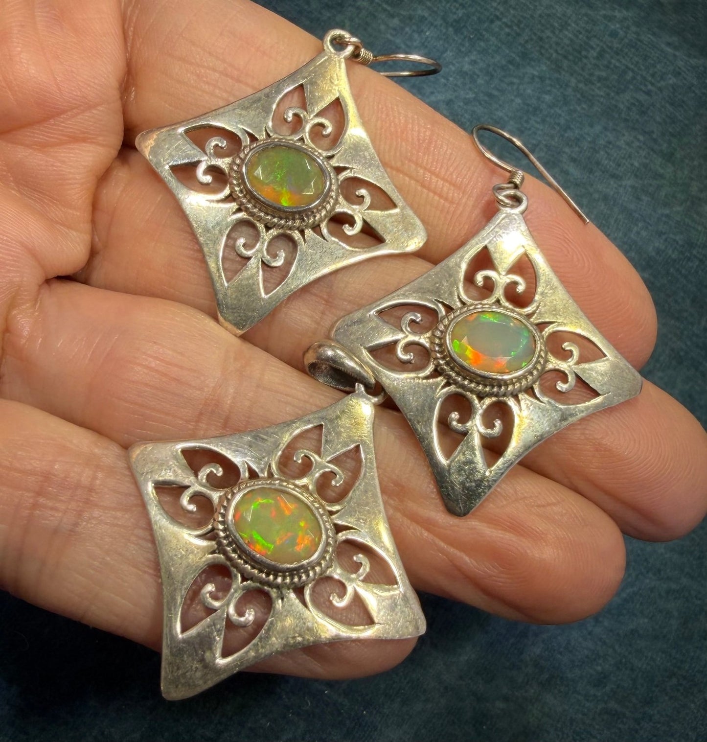 Mexican Fire Opal Filigree MANDALA Medallion 925 Silver Pendant. 1.5" *Video*